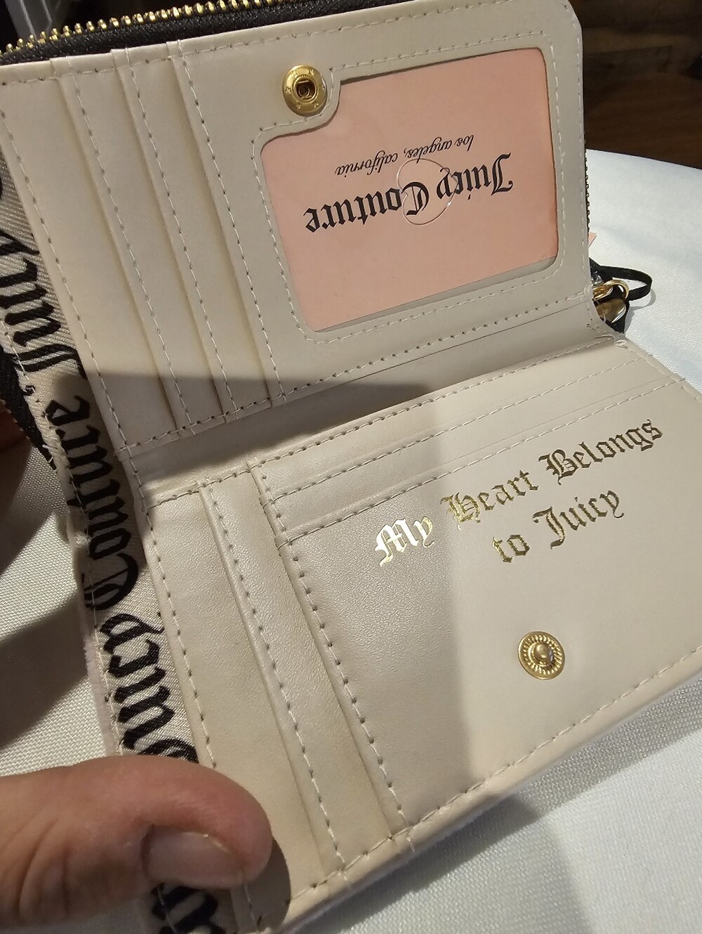 BNWT Juicy Couture Velvet Light Pink Plush Crest Zip And Snap Wallet - Picture 3 of 5